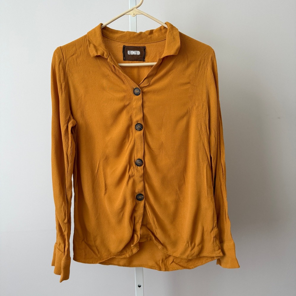 Reformation S Mustard Button Crepe Blouse Top Preppy Classic‎ Minimalist